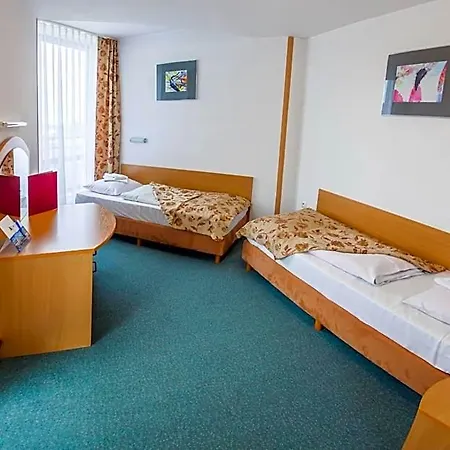 Hotel Jaskółka 3*