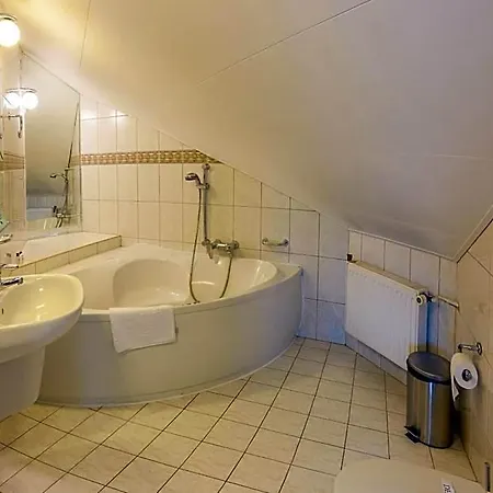 Jaskółka Hotel