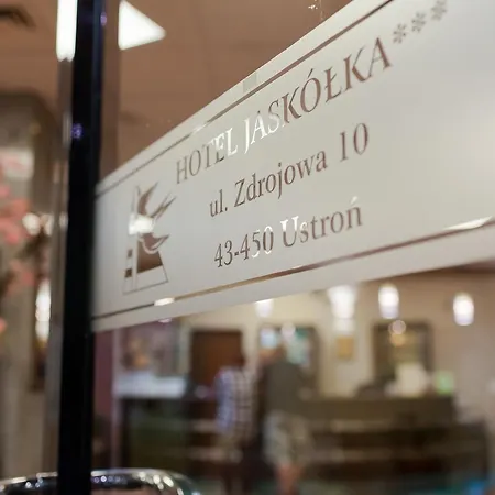 Jaskolka 3*