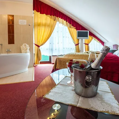 Jaskółka Hotel